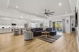 8 N Lakewalk Dr, Palm Coast, FL 32137 - Photo 11