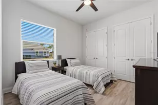 8 N Lakewalk Dr, Palm Coast, FL 32137 - Photo 27