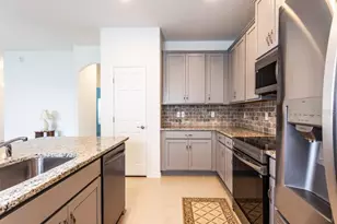 10 Fischer Ln, Palm Coast, FL 32137 - Photo 11