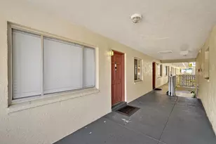 102 S Peninsula Dr, Daytona Beach, FL 32118 - Photo 3