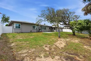 2203 S Peninsula Dr, Daytona Beach, FL 32118 - Photo 33