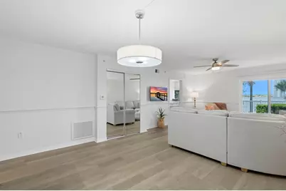 711 N Halifax Avenue #101, Daytona Beach, FL 32118 - Photo 11