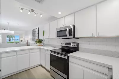 711 N Halifax Avenue #101, Daytona Beach, FL 32118 - Photo 7