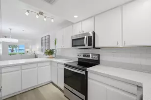 711 N Halifax Ave, Daytona Beach, FL 32118 - Photo 7