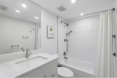 711 N Halifax Avenue #101, Daytona Beach, FL 32118 - Photo 17