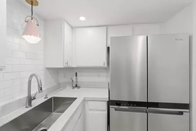 711 N Halifax Avenue #101, Daytona Beach, FL 32118 - Photo 9