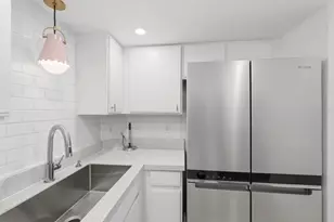 711 N Halifax Ave, Daytona Beach, FL 32118 - Photo 9