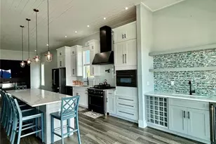 304 N 7th St, Flagler Beach, FL 32136 - Photo 7