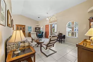 8 Eagle Pl, Palm Coast, FL 32164 - Photo 11