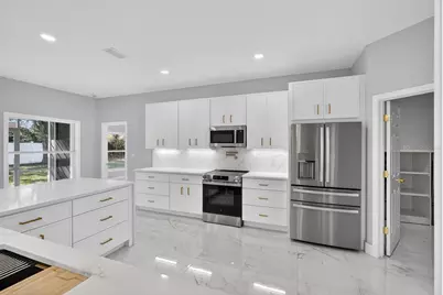 8 Barkley Lane, Palm Coast, FL 32137 - Photo 11