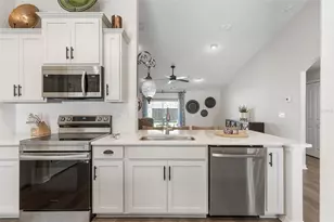 114 Brunswick Ln, Palm Coast, FL 32137 - Photo 9