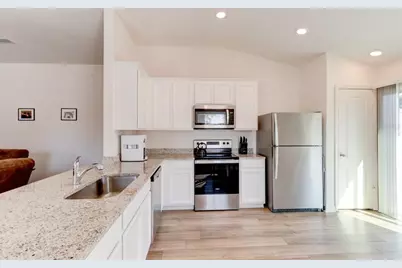 33 Pine Croft Lane, Palm Coast, FL 32164 - Photo 7