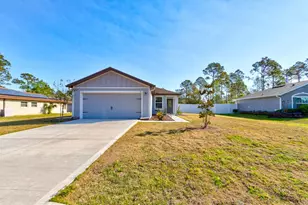 33 Pine Croft Ln, Palm Coast, FL 32164 - Photo 1