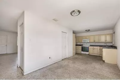 875 Valencia Road, South Daytona, FL 32119 - Photo 5