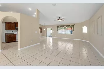 19 Portia Lane, Palm Coast, FL 32164 - Photo 11