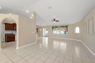 19 Portia Ln, Palm Coast, FL 32164 - Photo 11