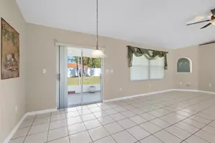 19 Portia Ln, Palm Coast, FL 32164 - Photo 5