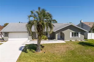 11 Clearview Ct S, Palm Coast, FL 32137 - Photo 1