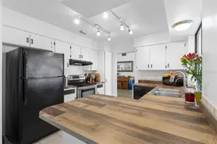 46 Berkshire Ln, Palm Coast, FL 32137 - Photo 9