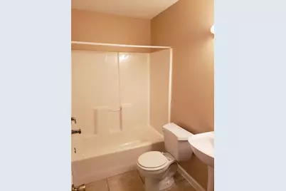 32 Zoeller Ct Court #B, Palm Coast, FL 32164 - Photo 9