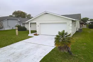 19 Cedarfield Ct, Palm Coast, FL 32137 - Photo 3