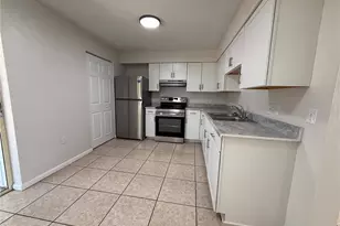 6104 SW 12 Pl, Gainesville, FL 32607 - Photo 5