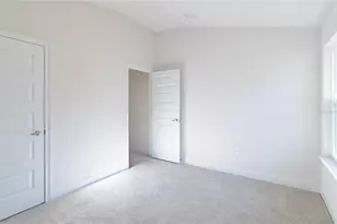 33 Farnell Ln, Palm Coast, FL 32137 - Photo 19