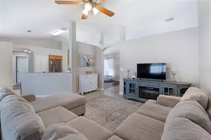 32 Buffalo Bill Dr, Palm Coast, FL 32137 - Photo 9