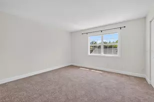 437 N Oleander Ave, Daytona Beach, FL 32118 - Photo 17