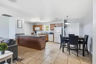 27 Royal Oak Dr, Palm Coast, FL 32164 - Photo 11