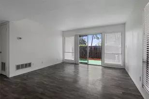 60 Club House Dr, Palm Coast, FL 32137 - Photo 3