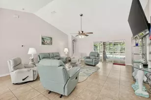 15 Londonderry Dr, Palm Coast, FL 32137 - Photo 9