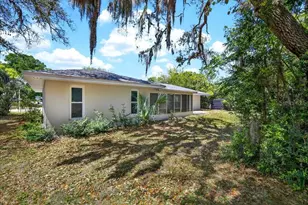 8 Blare Dr, Palm Coast, FL 32137 - Photo 19