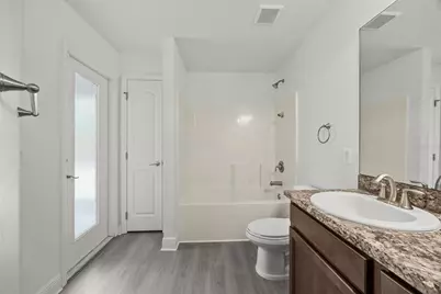 201 NE Greenbrier Avenue, Port Saint Lucie, FL 34983 - Photo 21