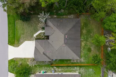 201 NE Greenbrier Avenue, Port Saint Lucie, FL 34983 - Photo 35