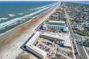 219 S Atlantic Ave, Daytona Beach, FL 32118 - Photo 43