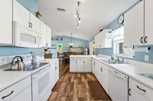 27 Pine Hurst Ln, Palm Coast, FL 32164 - Photo 21