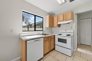 154 Fenimore Ln, Palm Coast, FL 32137 - Photo 17