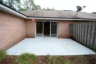 35 Regent Ln, Palm Coast, FL 32164 - Photo 11