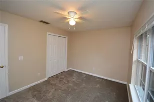 35 Regent Ln, Palm Coast, FL 32164 - Photo 13