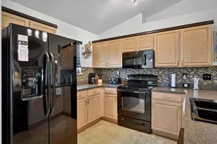 89 Robinson Dr, Palm Coast, FL 32164 - Photo 13