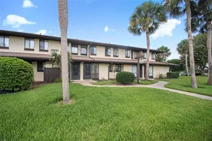 44 Club House Dr, Palm Coast, FL 32137 - Photo 1