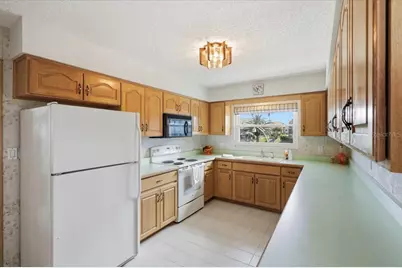 23 Christopher Court, Palm Coast, FL 32137 - Photo 5