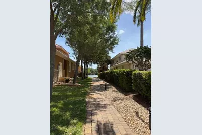 73 Old Oak S Drive, Palm Coast, FL 32137 - Photo 9