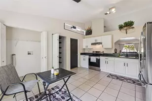 37 Lindsay Dr, Palm Coast, FL 32137 - Photo 13