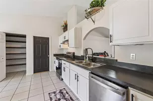 37 Lindsay Dr, Palm Coast, FL 32137 - Photo 17