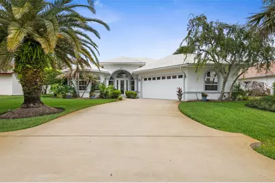 9 Coconut Court, Palm Coast, FL 32137 - Photo 1
