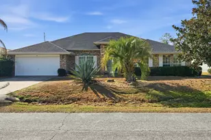14 Roxanne Ln, Palm Coast, FL 32164 - Photo 1