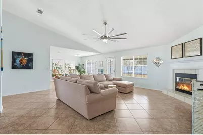 14 Roxanne Lane, Palm Coast, FL 32164 - Photo 11