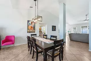14 Roxanne Ln, Palm Coast, FL 32164 - Photo 9